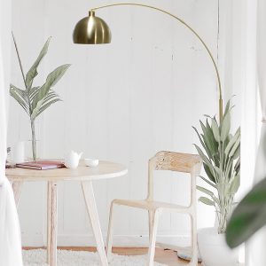 LAMPADA DA TERRA DAIANI – 2 colori disponibili