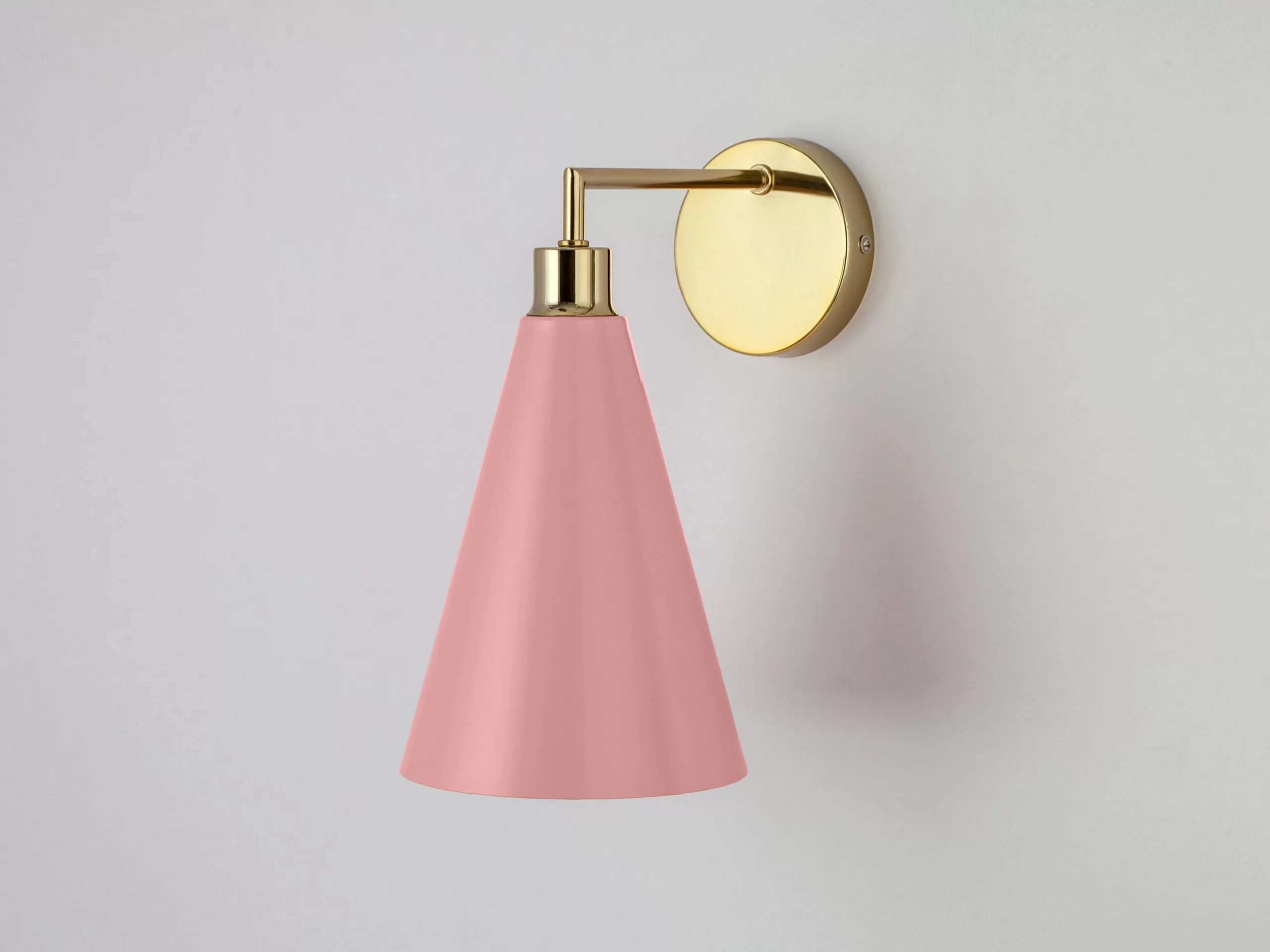 Lampada da parete con paralume a cono ROSA - immagine 5