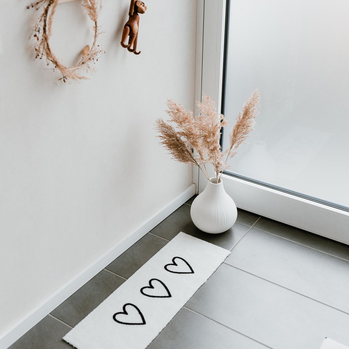 Zerbino lavabile piccolo crema 3 cuori 75 x 25 - immagine 5