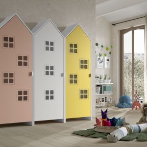 Armadio EFFECIHOUSE – configurazione 3 moduli con 3 ante rosa, celeste e bianco