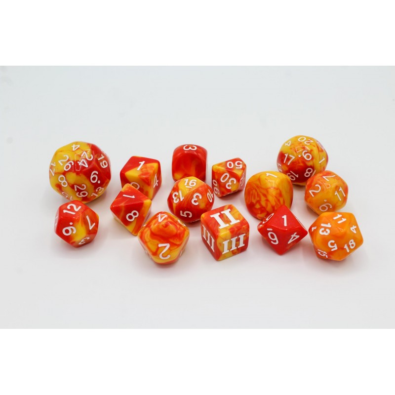 Dungeon Crawl Classics – DADI STRAMBI – Set Dadi Elementali del Fuoco - immagine 3