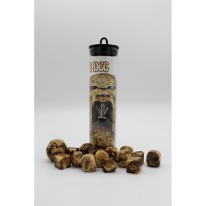 Dungeon Crawl Classics – DADI STRAMBI – Set Dadi Elementali della Terra