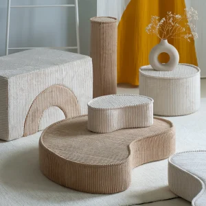 Poltrona lounge in mousse rosa – 3 colori disponibili