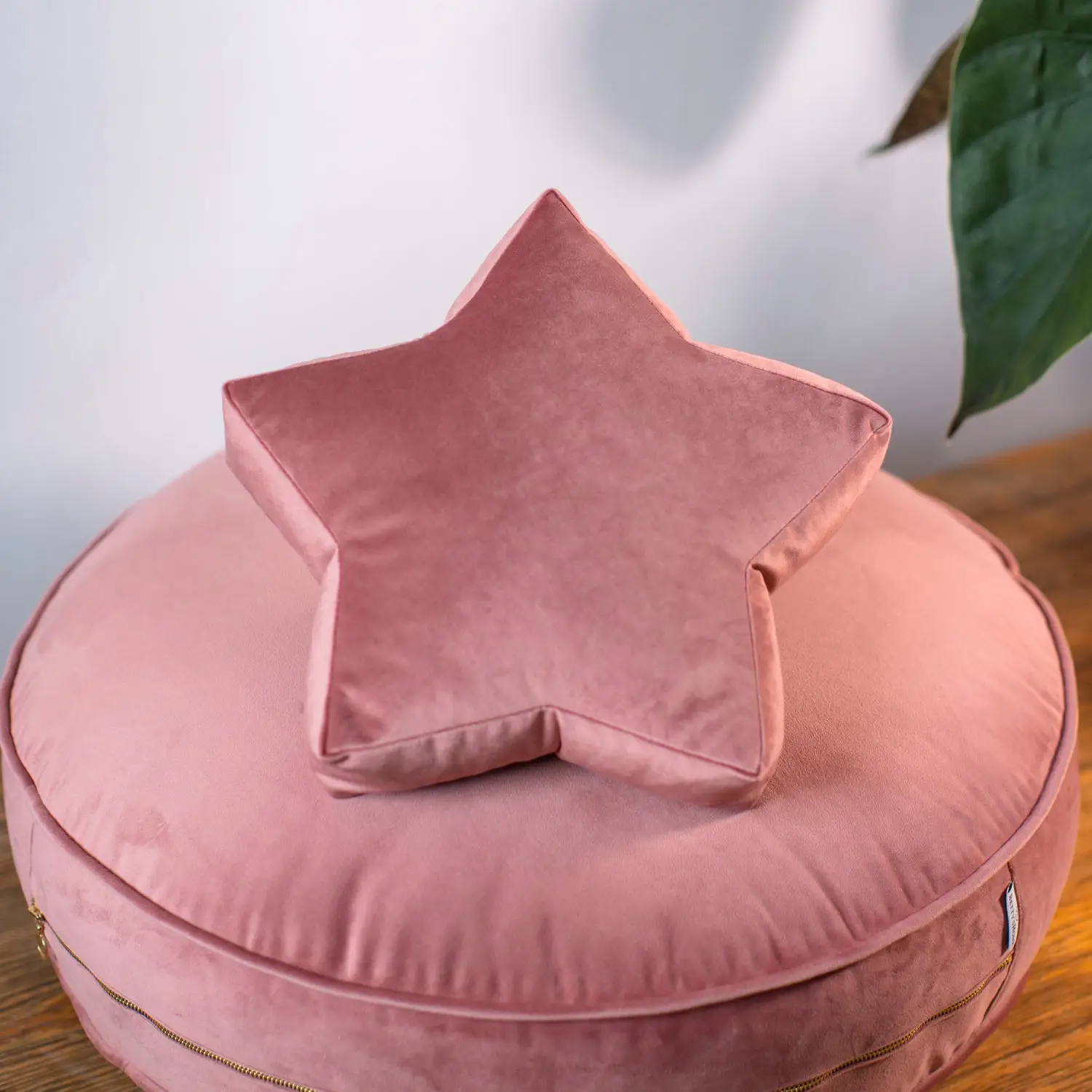 GRANDE POUF IN VELLUTO – 7 colori disponibili - immagine 2