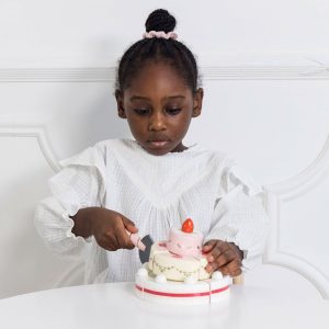 Torta nuziale con fragole